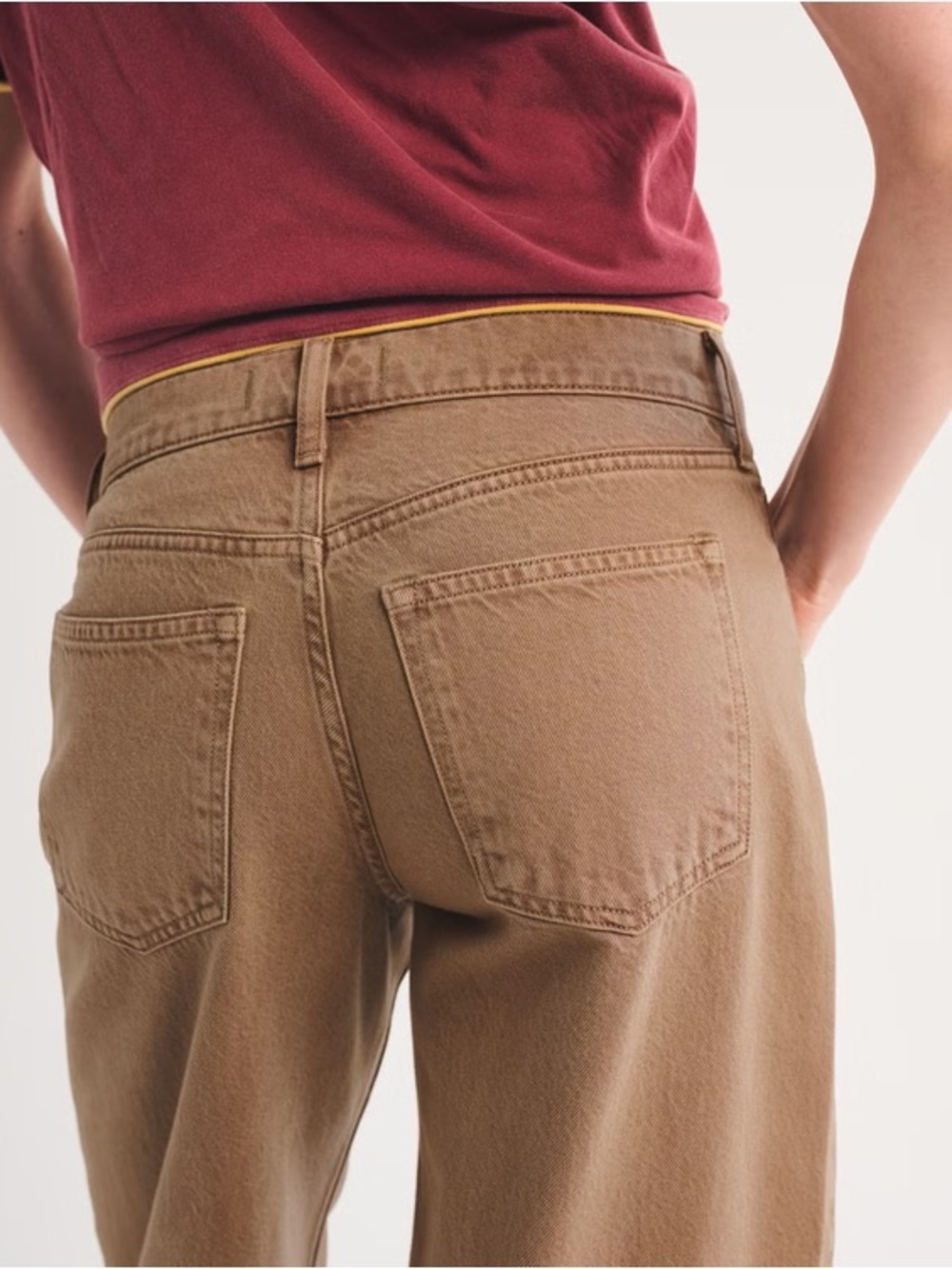 Abercrombie Low Rise Ultra Loose Jean (26 Short, Classic) - Picture 3 of 6